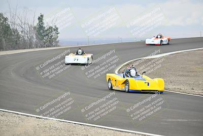 media/Jan-26-2025-CalClub SCCA (Sun) [[cfcea7df88]]/Group 6/Race/